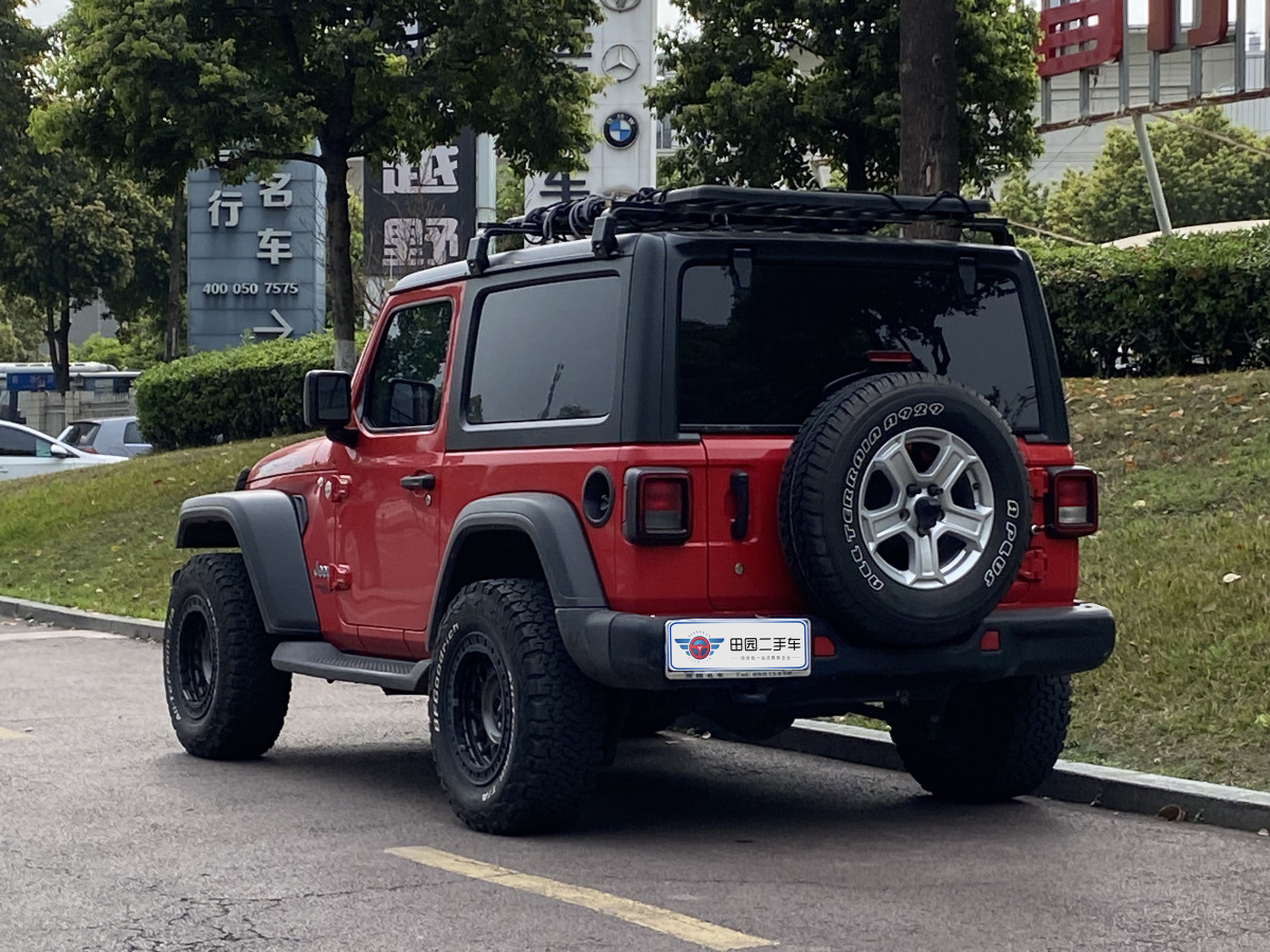 Jeep 牧馬人  2019款 2.0T Sahara 兩門版 國VI圖片