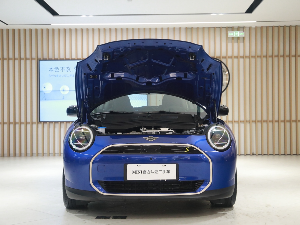 MINI 電動MINI COOPER  2024款 452km COOPER SE 藝術家圖片