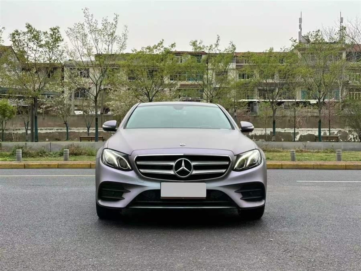 奔馳 奔馳E級  2020款 改款 E 260 L 運(yùn)動型圖片