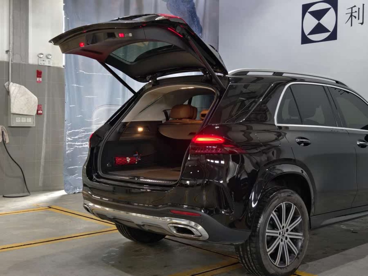 奔馳 奔馳GLE  2024款 改款 GLE 350 4MATIC 時尚型圖片