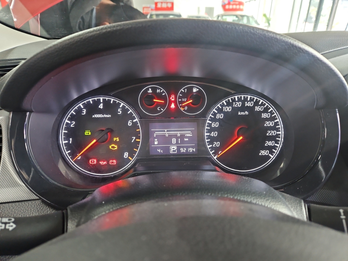 日產(chǎn) 騏達(dá)  2011款 1.6T M-CVT炫動(dòng)版圖片