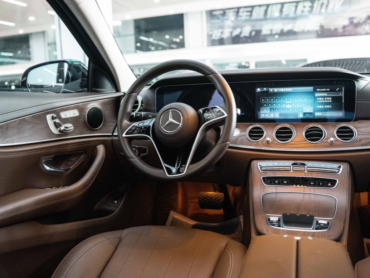 奔馳 奔馳E級(jí)  2021款 E 300 L 時(shí)尚型圖片