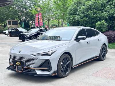 2022年6月 長(zhǎng)安 長(zhǎng)安UNI-V 1.5T 卓越型圖片