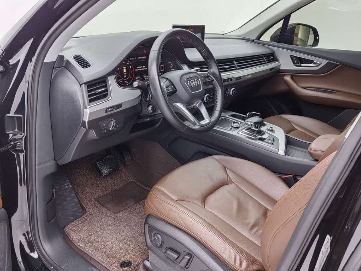 奧迪 奧迪Q7  2016款 45 TFSI 技術(shù)型圖片