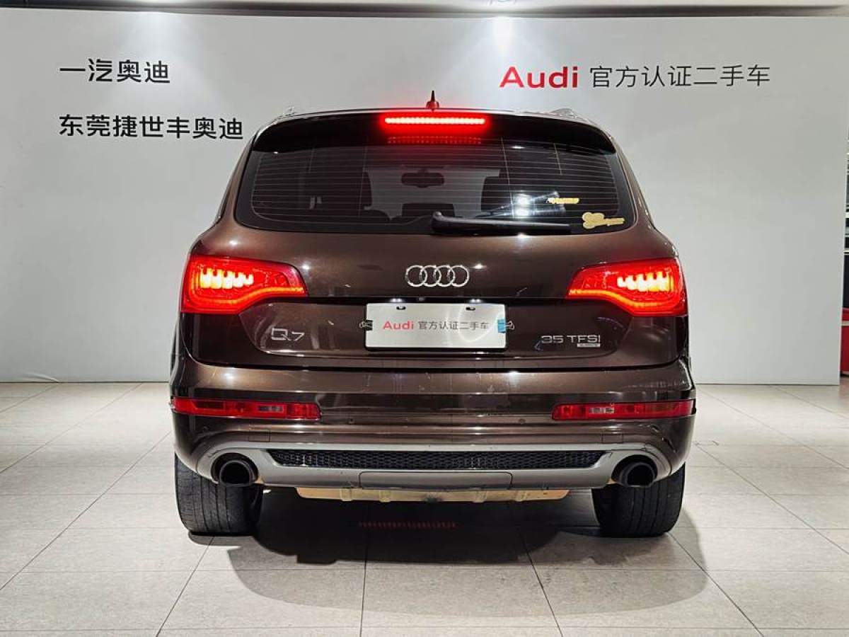 奧迪 奧迪Q7  2015款 35 TFSI 運(yùn)動(dòng)型圖片