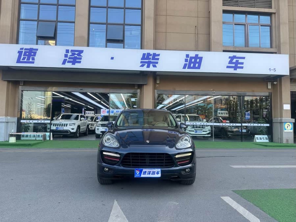 保時(shí)捷 Cayenne  2013款 Cayenne 3.0T 柴油版圖片
