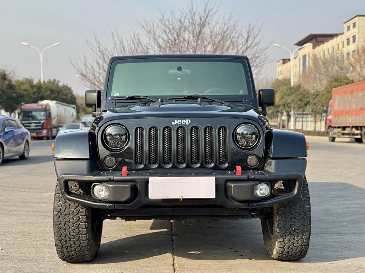 Jeep 牧馬人  2011款 3.8L Sahara 四門版圖片