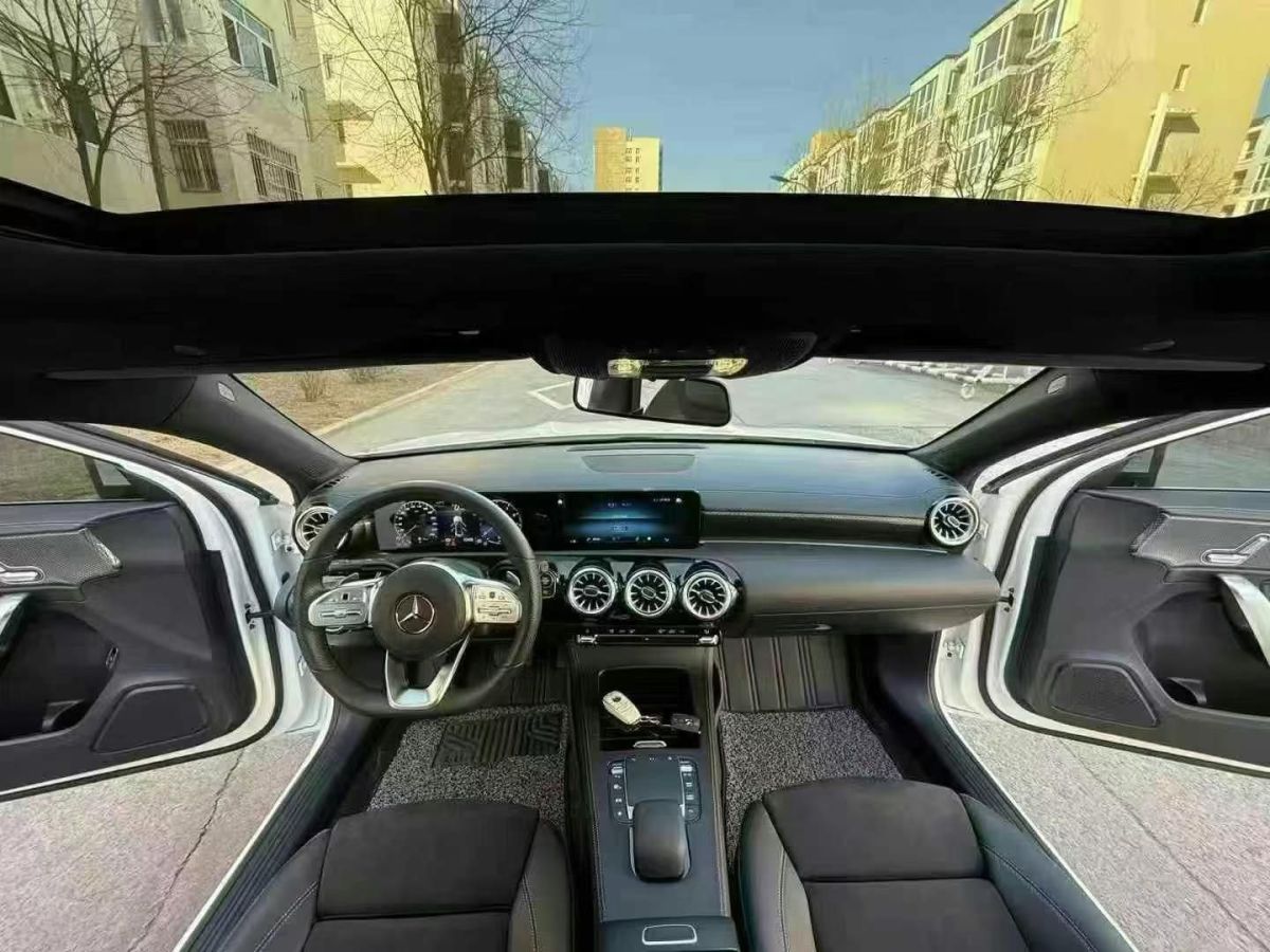 奔馳 邁巴赫S級  2023款 S 680 4MATIC Haute Voiture 限量高定版圖片