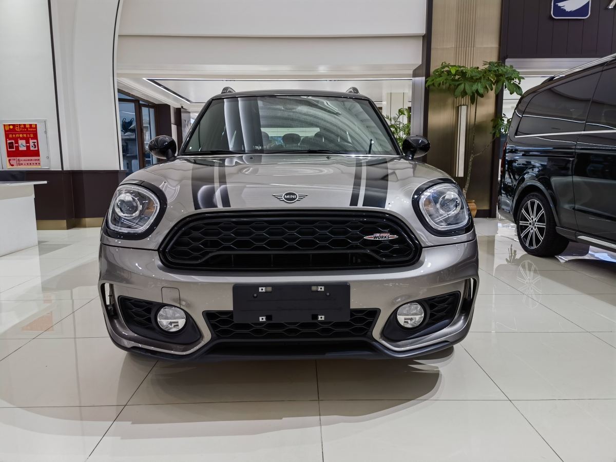 2019年6月MINI COUNTRYMAN  2018款 1.5T COOPER ALL4 賽車手