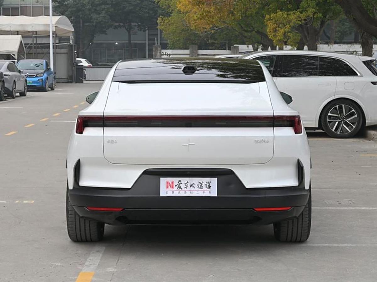 Polestar極星 Polestar 4  2023款 單電機(jī)標(biāo)準(zhǔn)續(xù)航PLUS圖片