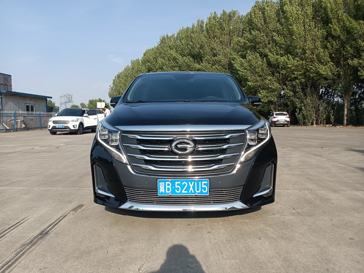 2020年6月廣汽傳祺 M8  2021款 領(lǐng)秀系列 390T 至尊版