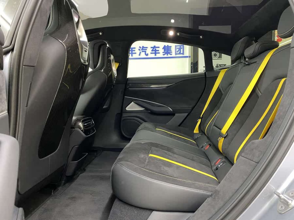 小米 小米SU7  2024款 700km 后驅(qū)標(biāo)準(zhǔn)創(chuàng)始版圖片