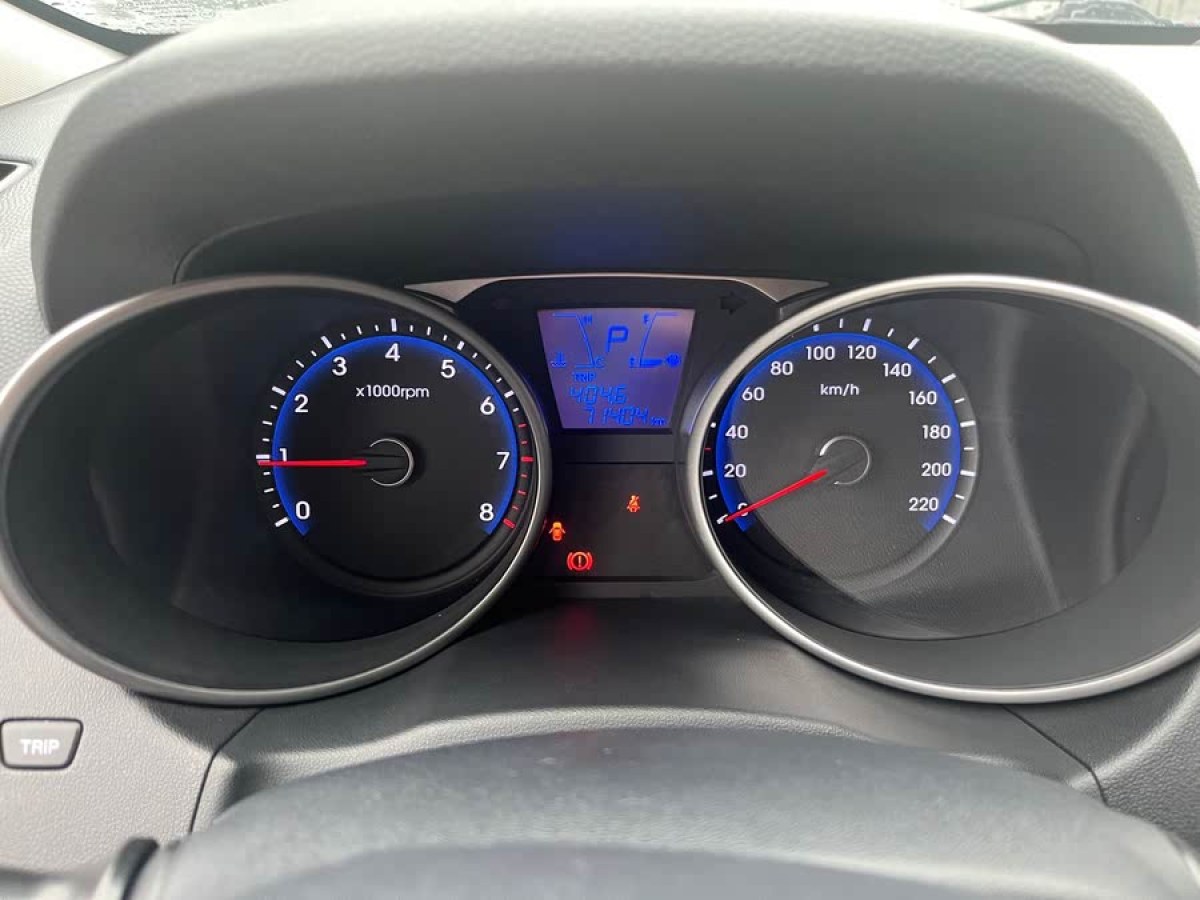 現(xiàn)代 ix35  2015款 2.0L 自動兩驅(qū)智能型 國V圖片