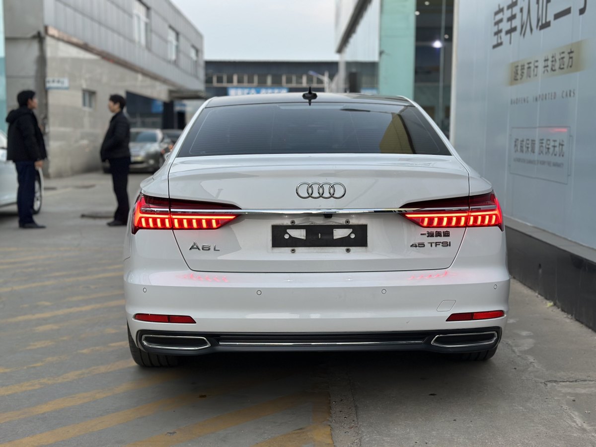 奧迪 奧迪A6L  2021款 45 TFSI 臻選致雅型圖片