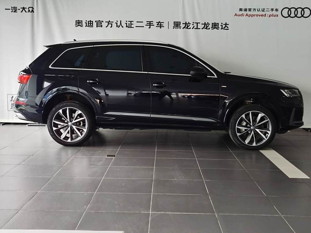 奧迪 奧迪Q7  2024款 55 TFSI quattro S line運動型圖片