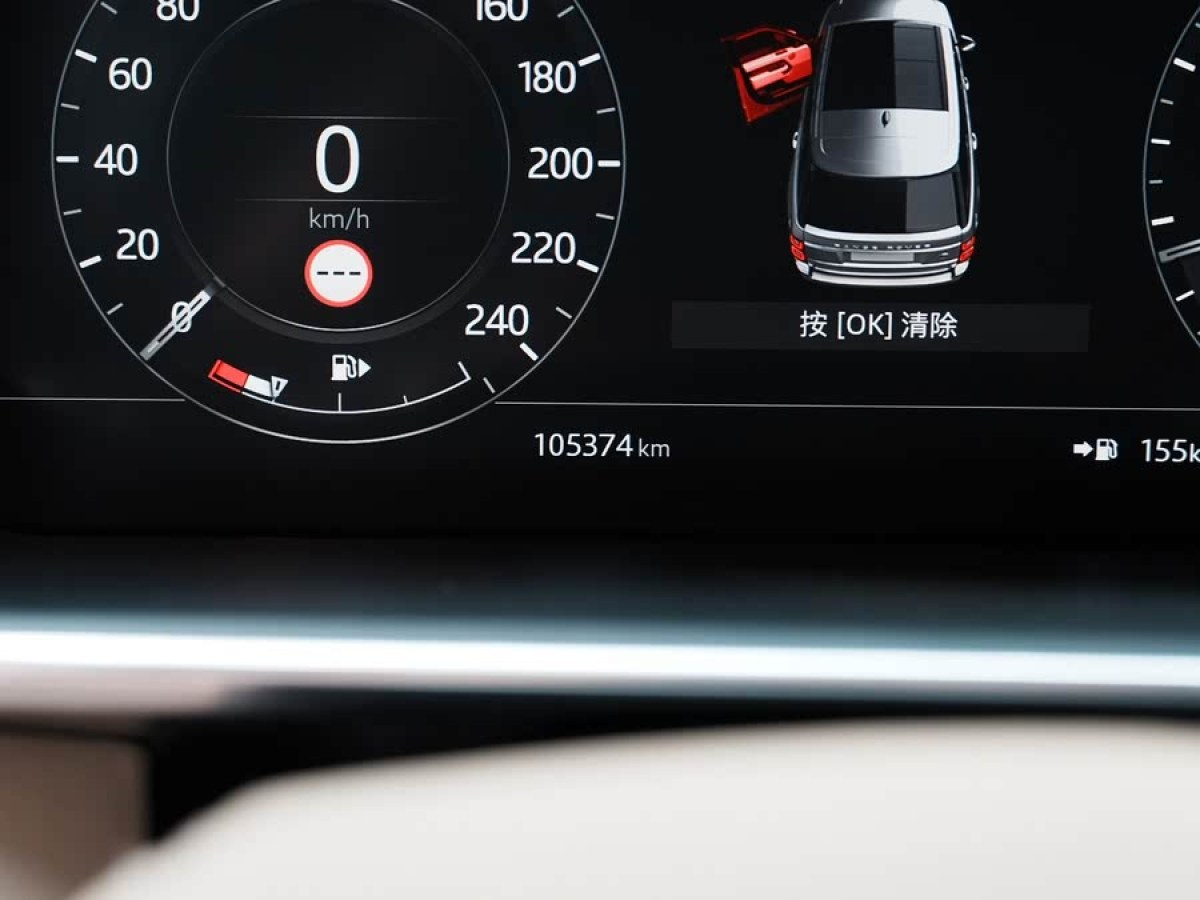 路虎 攬勝  2022款 3.0 L6 400PS 傳世加長(zhǎng)經(jīng)典版圖片