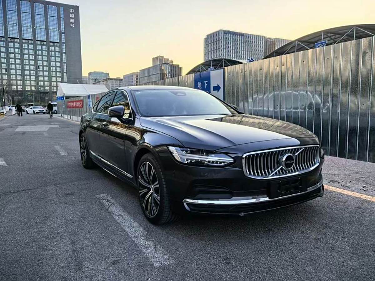 沃爾沃 S90  2025款 B5 智遠豪華版圖片