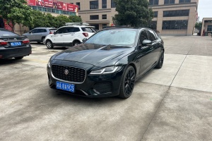 XFL 捷豹 XFL 2.0T P250 四驅(qū)曜黑運(yùn)動(dòng)版