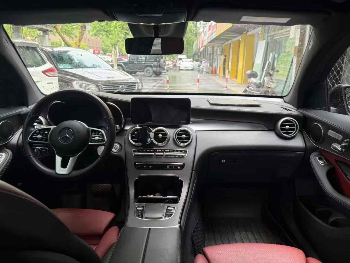 奔馳 奔馳GLC  2023款 改款 GLC 300 4MATIC 轎跑SUV圖片