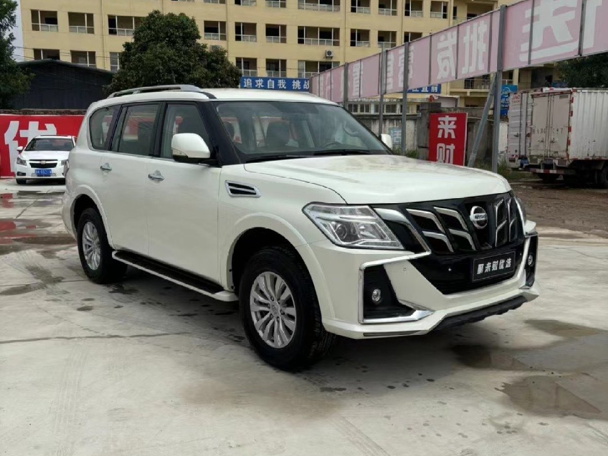 日產(chǎn) 途樂  2018款 4.0L 領(lǐng)英型圖片