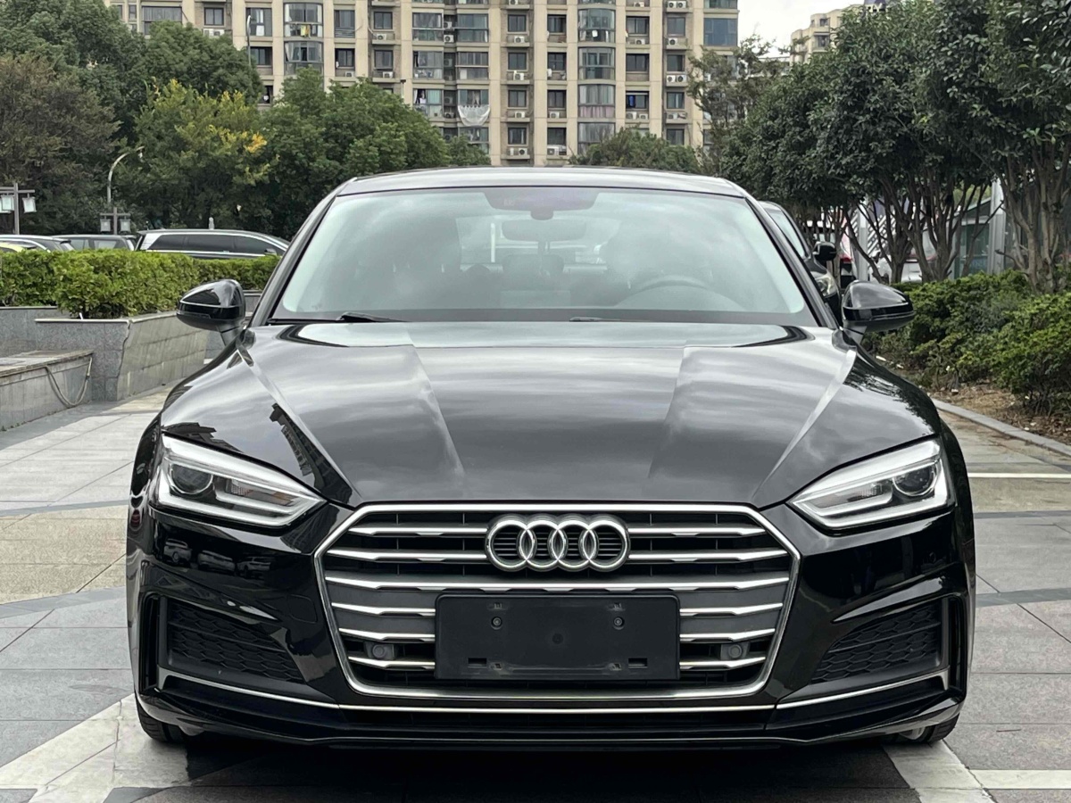 奧迪 奧迪A5  2019款 Sportback 40 TFSI 時(shí)尚型圖片