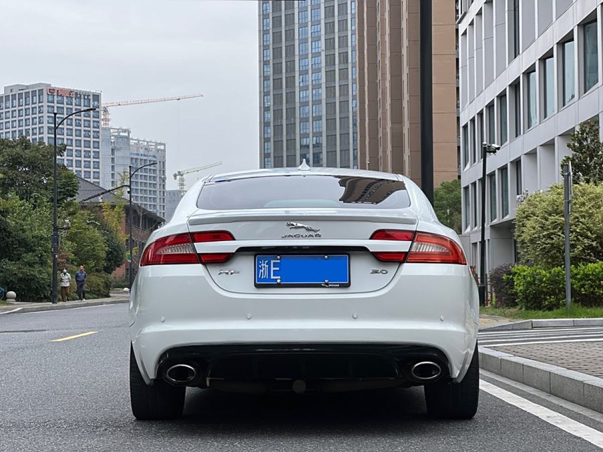 捷豹 XF  2014款 XF 3.0 SC Sport Club限量版圖片