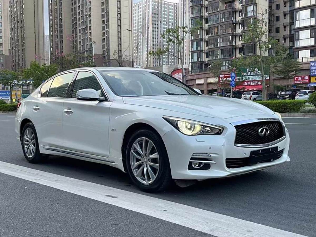 2015年2月英菲尼迪 Q50L  2015款 2.0T 悅享版