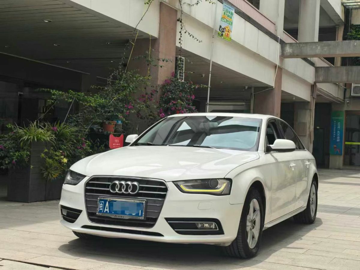 奧迪 奧迪A4L  2013款 A4L 30TFSI 手動(dòng)舒適型圖片