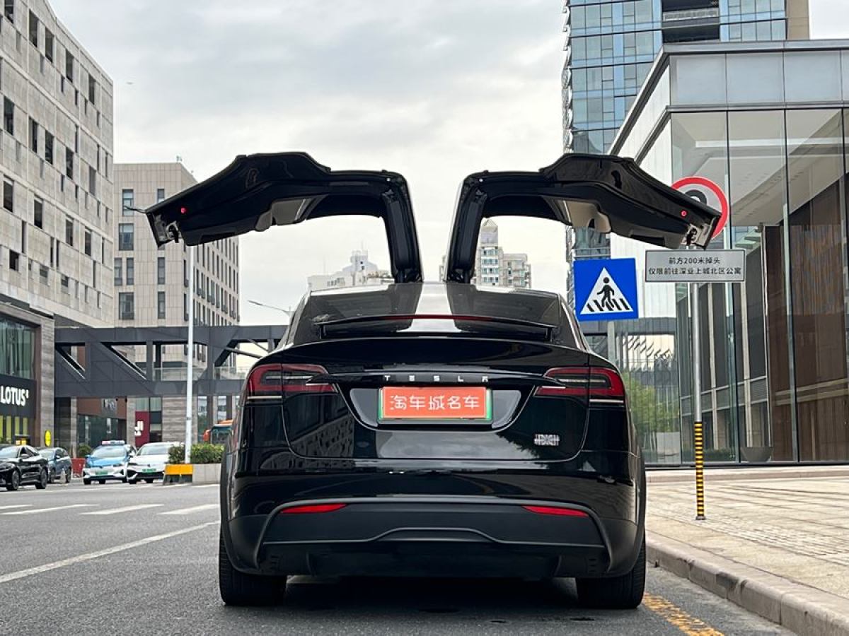 特斯拉 Model X  2023款 三電機(jī)全輪驅(qū)動(dòng) Plaid版圖片