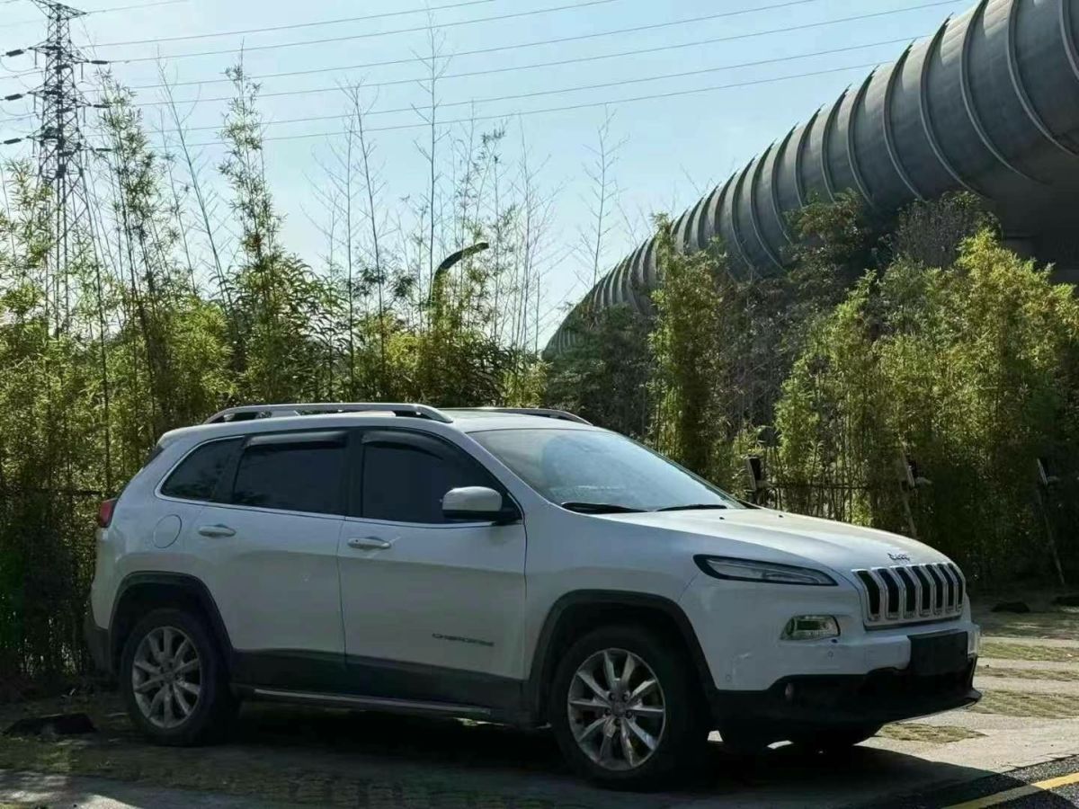 Jeep 自由光  2014款 2.4L 精銳版圖片