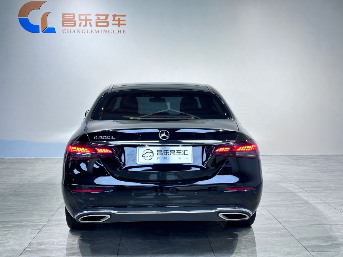 奔馳 奔馳E級  2023款 改款 E 300 L 豪華型圖片