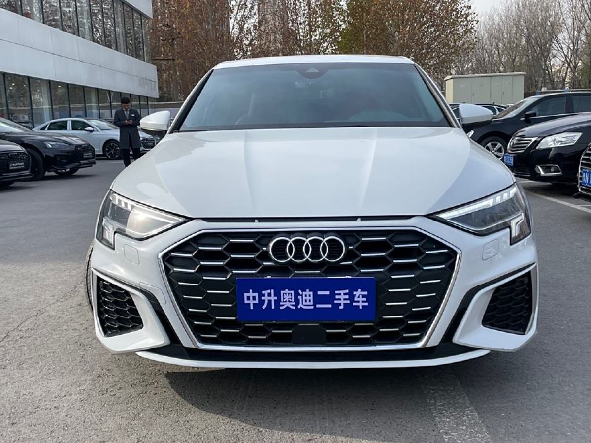 奧迪 奧迪A3  2021款 Sportback 35 TFSI 進(jìn)取運(yùn)動(dòng)型圖片