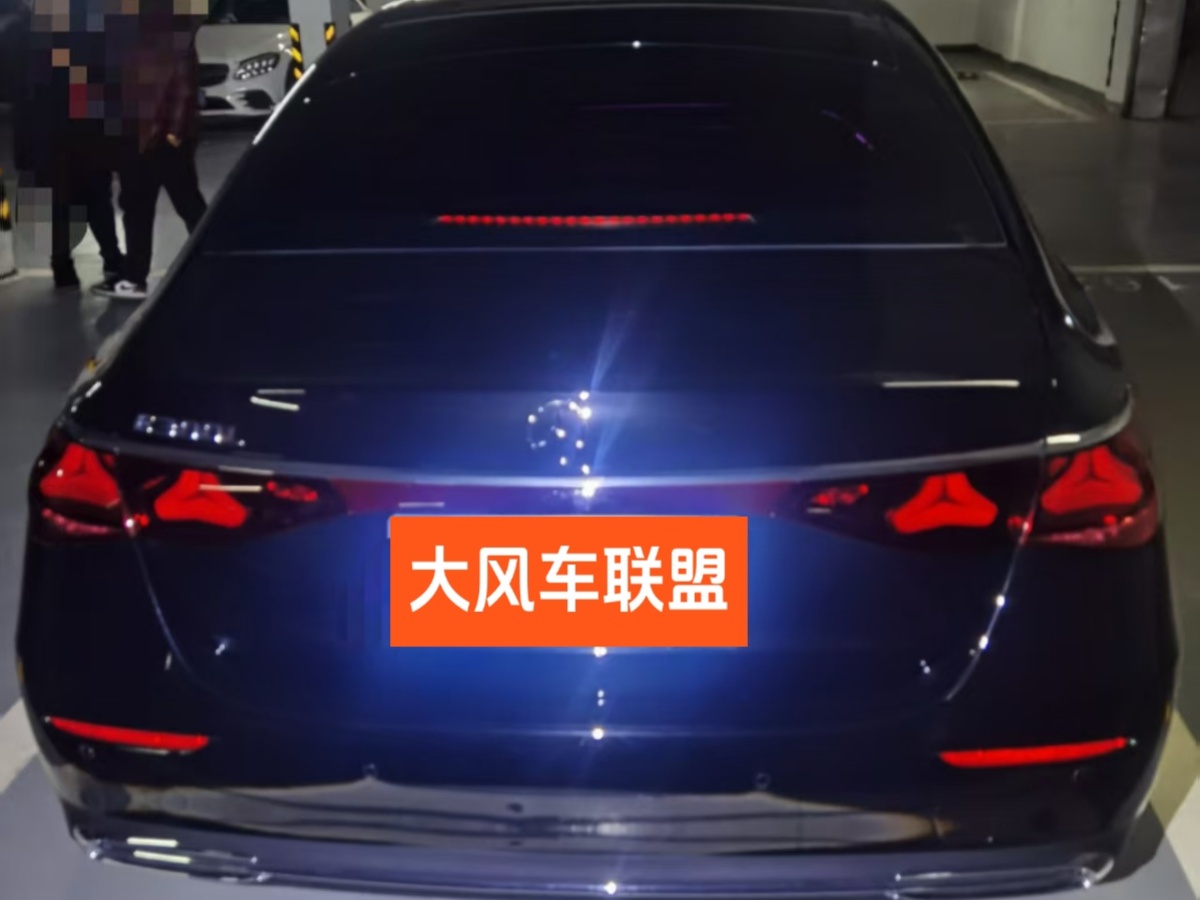 奔馳 奔馳E級(jí)  2019款 改款 E 300 L 豪華型圖片