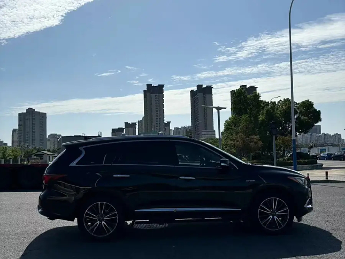 英菲尼迪 QX60  2018款 2.5T Hybrid 兩驅(qū)卓越版 國VI圖片