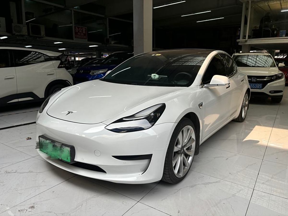 特斯拉 Model 3  2020款 改款 標(biāo)準(zhǔn)續(xù)航后驅(qū)升級版圖片