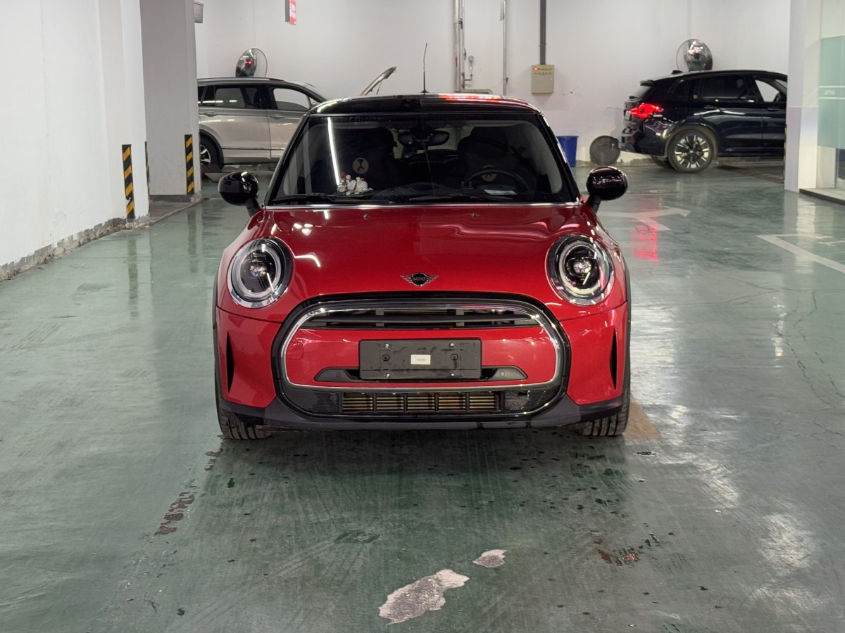 MINI MINI  2022款 改款 1.5T COOPER 經(jīng)典派圖片