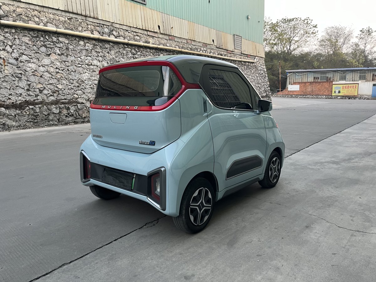 五菱 五菱NanoEV  2021款 熱愛(ài)款圖片