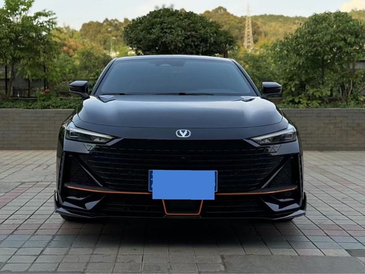 長(zhǎng)安 長(zhǎng)安UNI-V  2024款 1.5T 尊享型圖片