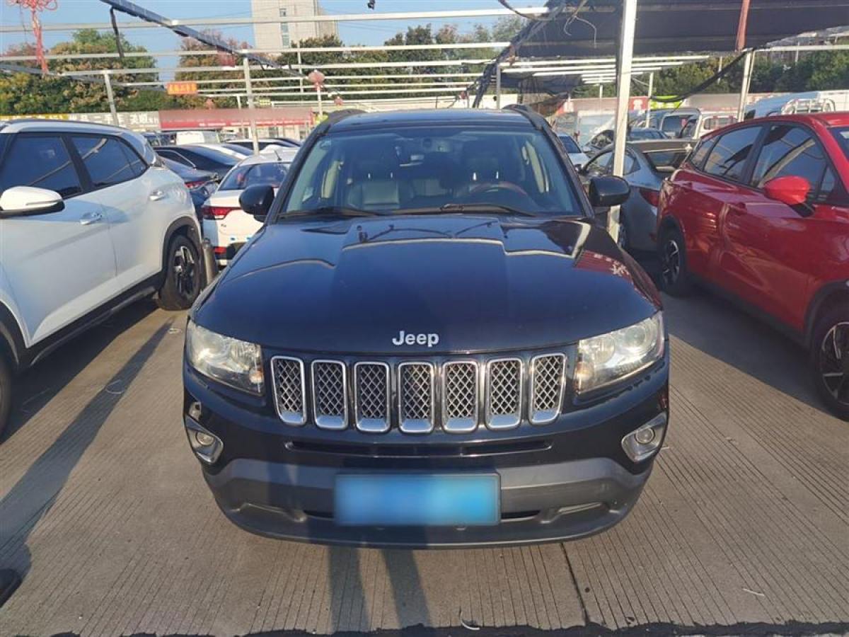 Jeep 指南者  2014款 改款 2.0L 兩驅(qū)精英版圖片