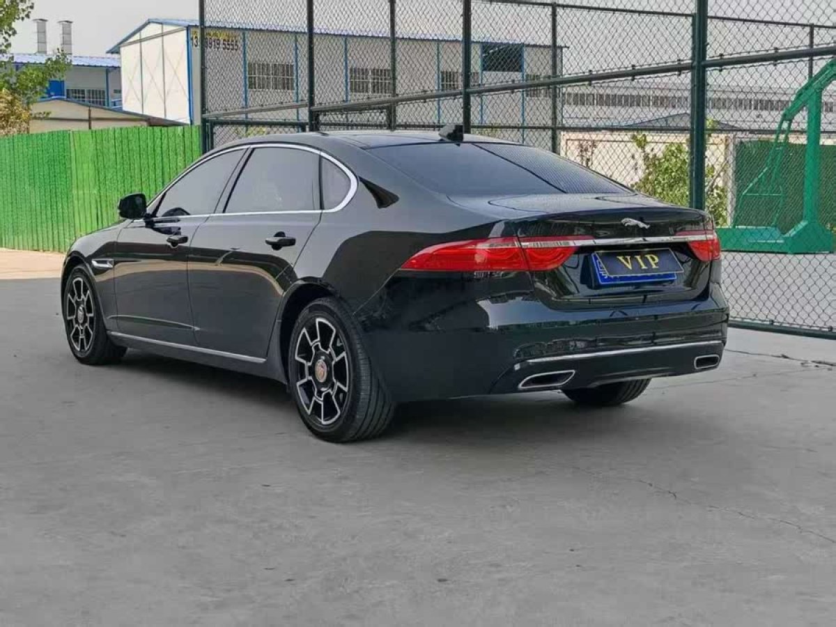 捷豹 XFL  2020款 XFL 2.0T P200 兩驅(qū)精英版圖片