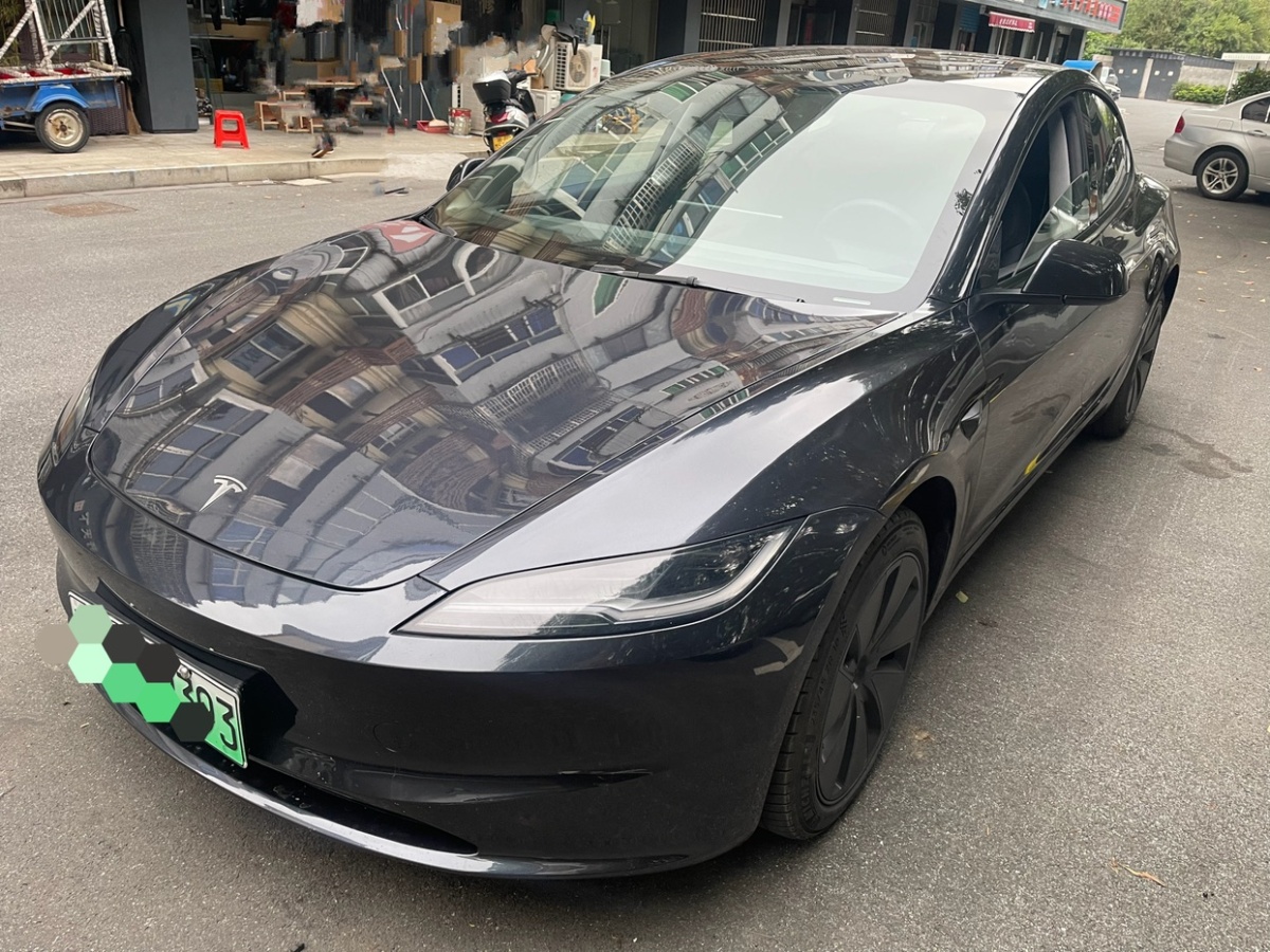 特斯拉 Model 3  2023款 后輪驅(qū)動版圖片