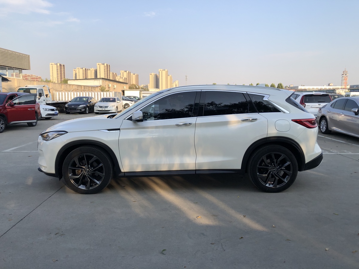 英菲尼迪 QX50  2018款 2.0T 四驅(qū)智能版圖片