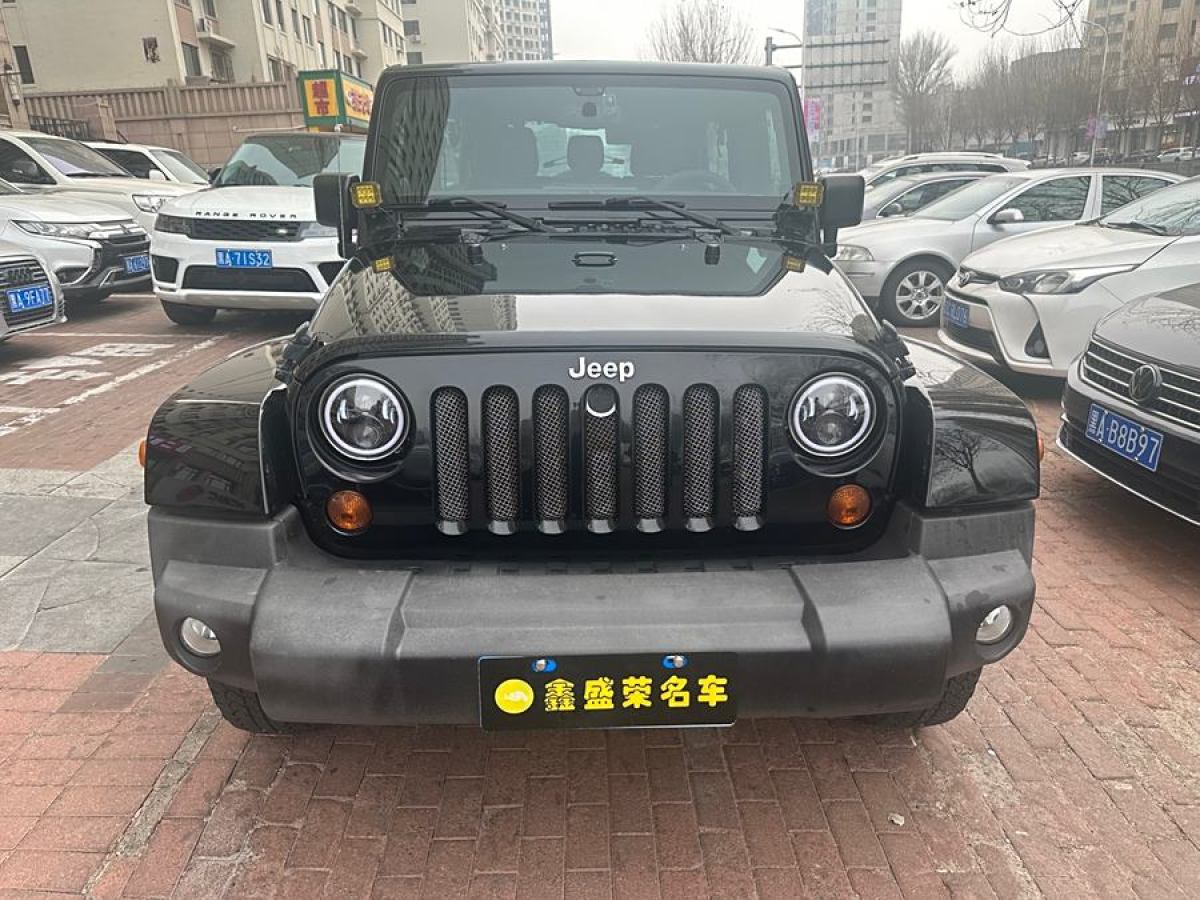 Jeep 牧馬人  2013款 3.6L Sahara 四門版圖片