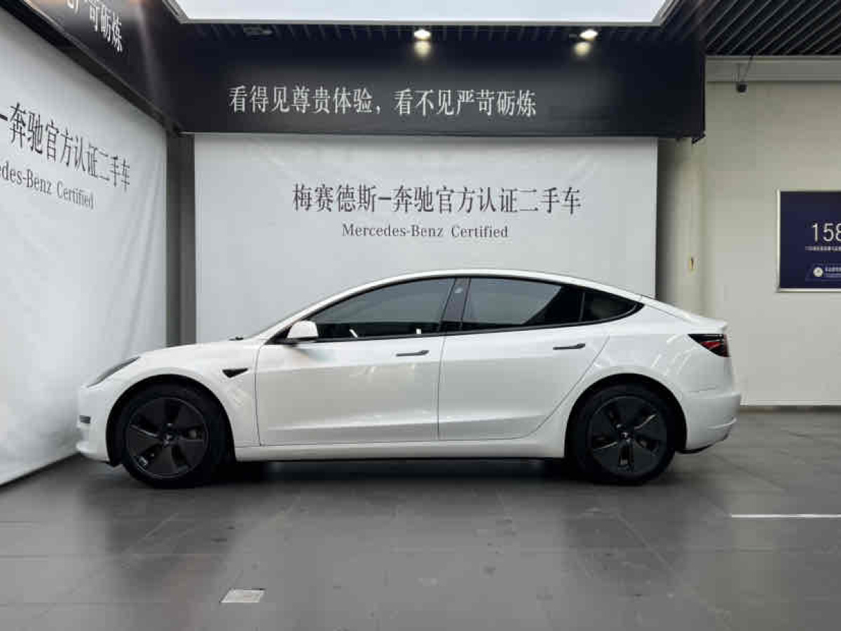 特斯拉 Model 3  2022款 改款 后輪驅(qū)動版圖片