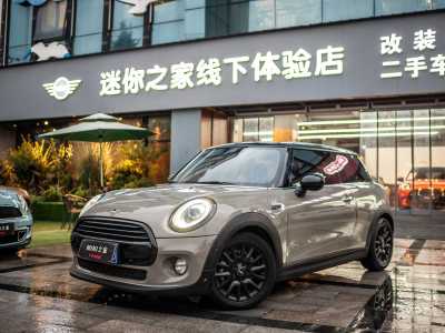 2019年4月 MINI COUNTRYMAN 1.5T COOPER 經(jīng)典派圖片