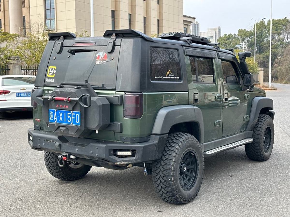 北京 BJ40  2018款 40L 2.0T 手動柴油四驅(qū)尊貴版圖片