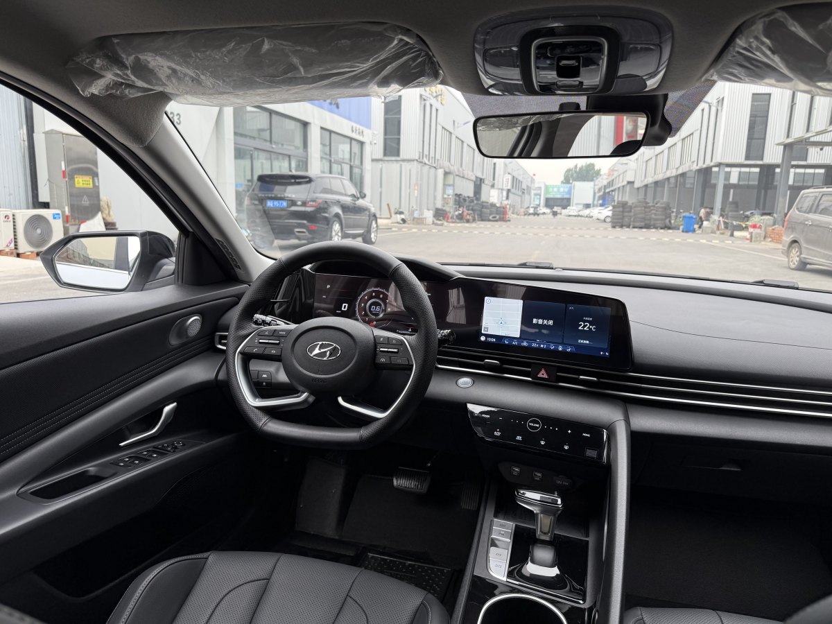 現(xiàn)代 伊蘭特  2021款 1.5L LUX尊貴版圖片