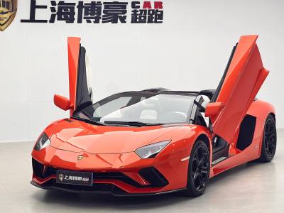 2015年2月 蘭博基尼 Aventador LP 700-4 Roadster圖片