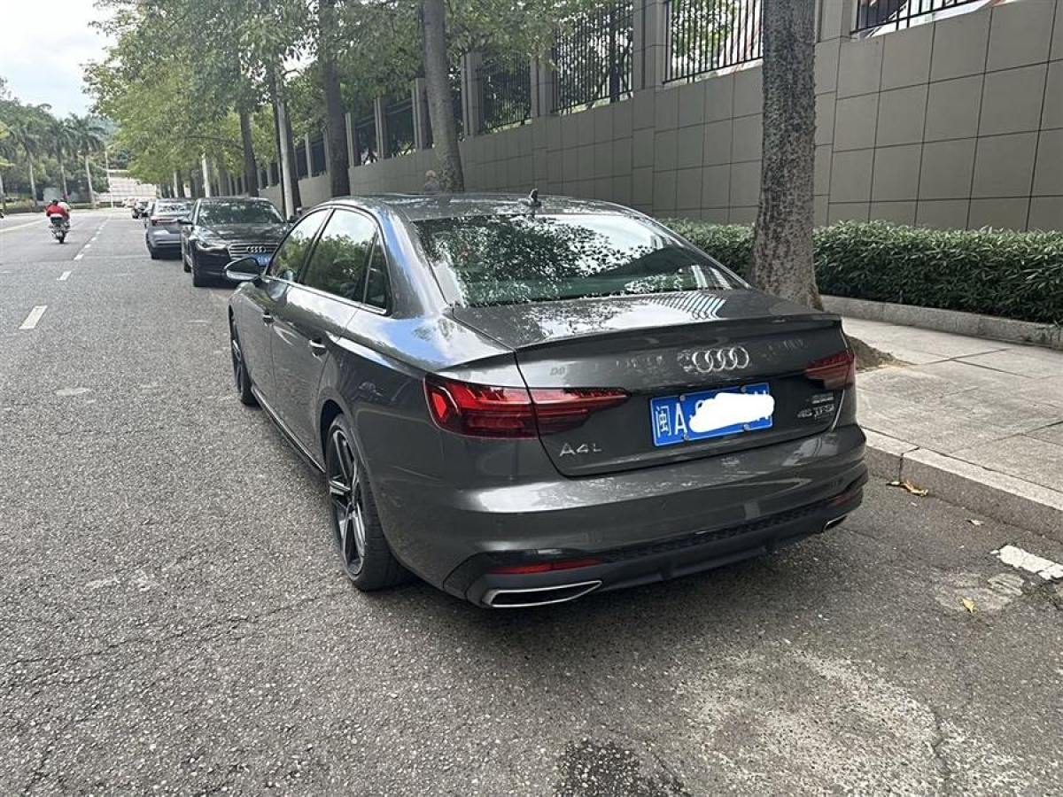 奧迪 奧迪A4L  2022款 45 TFSI quattro 臻選動感型圖片