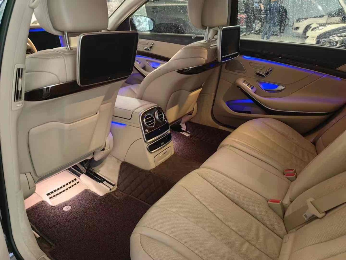 2017年9月奔驰 奔驰S级  2017款 S 320 L 豪华型